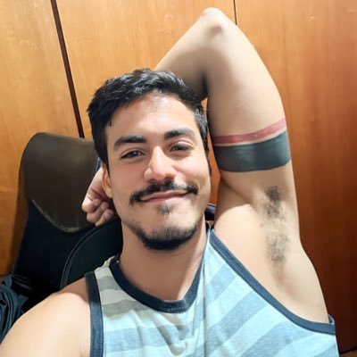 otimistacetico's profile picture. sempre reinventando um pouquinho