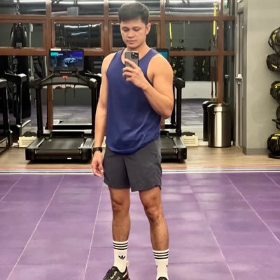 EmiLioRoom130's profile picture. Accountant. 5'11. Capricorn.