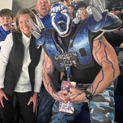 #ColtsNation Superfan w/ #MaxPain @ColtsMaverick @RickStevens63 & @superfancolts Colts, Pacers. Firefighter Brotherhood IG: @legionofblue ; $DJCashSClay