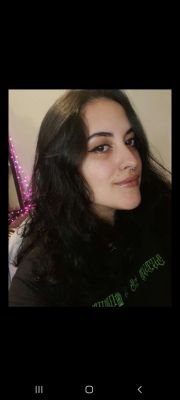 Argentina de motricidad complicada que hace streams en twitch por las tardes/noches :)