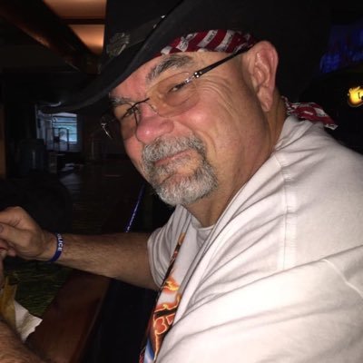 lcgross's profile picture. 