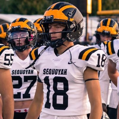 CO 2023 | Sequoyah HS | 3.33 GPA | 5’11 160LBS | Track and Field | LJ 21’10 | TJ 40’9 | email: jacob120735@gmail.com