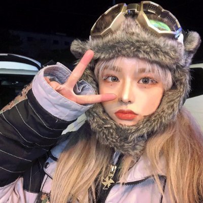 AshtanVosb52141's profile picture. 