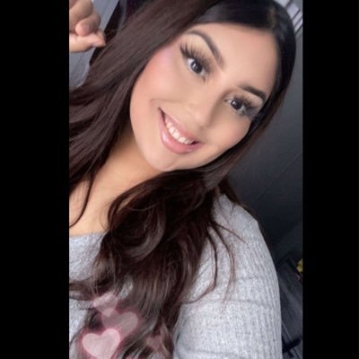 Elizabeth_20165's profile picture. 