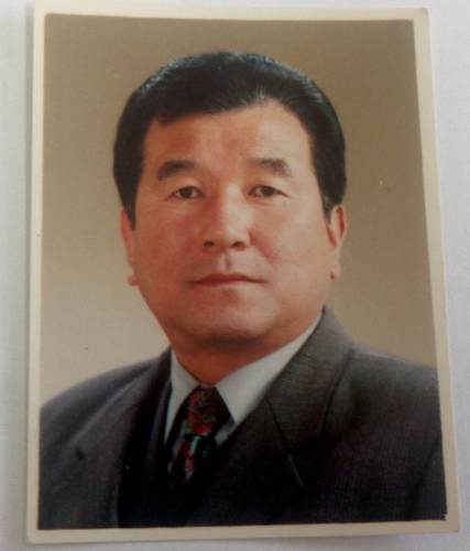 ibkim12's profile picture. 대한민국 1기 품질 명장으로  미움과 갈등이없이 기본과원칙 신뢰가 지켜지는 대한민국이 되기를 바라는 소시민으로 박 근혜님를 신뢰하며 그분이 바라는 세상이 현실화 되기를 바라는 국민이기도 합니다