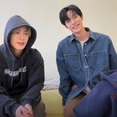 __skyfsr's profile picture. นิยายวายให้เช่า : สนใจสอบถามได้เลยนะคับ #รีวิวให้พี่สายๆ