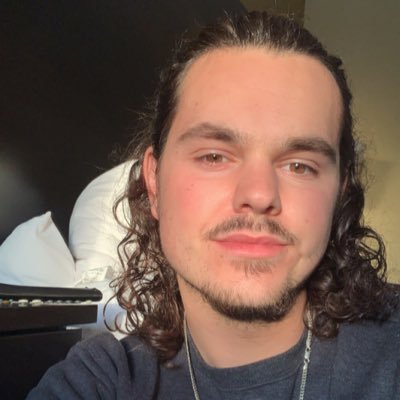 DJKeeper00's profile picture. he/they Ⓥ | ccu 2022 | future winner of big brother