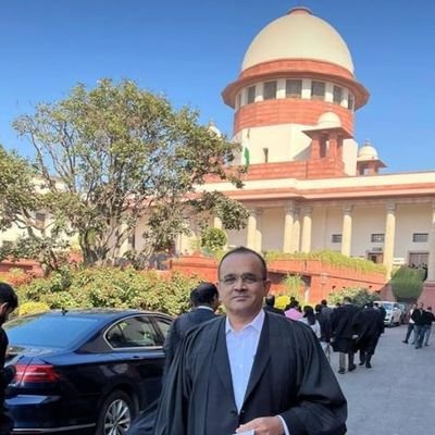 Lawyer, Marathi, Mumbaikar