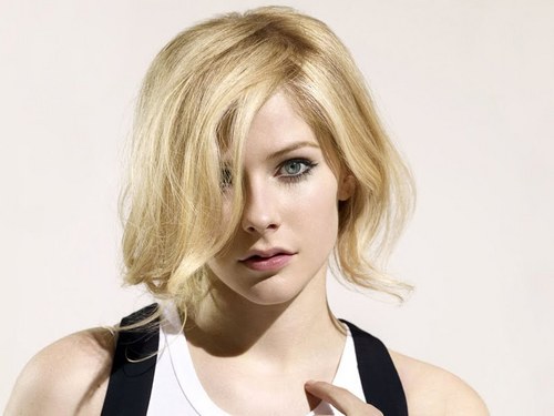 Mais uma fã de avril lavigne (: