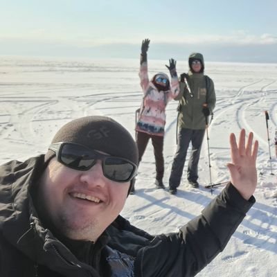 RockNRollaMax's profile picture. 💙 https://t.co/Cdfu4IyRIN Army