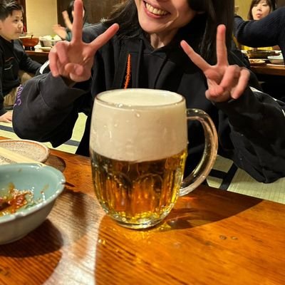 末梢神経のキズ
favore: beer, sake, 銭湯, サウナ, 水風呂
hate: 全ての乗り物, ドライヤーと掃除機, コンビニと100均とスーパーの通路, sns上のやり取り、お前とその家族