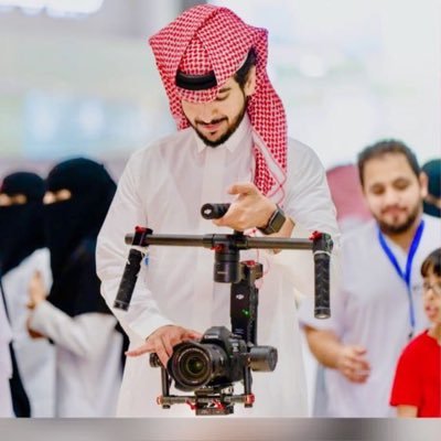 #تجمع_حائل_الصحي ، #مصور 📸 #مونتير 🎬 #مصور 🎥 لـ @MBCinaWeek #في_الاتحاد_السعودي_للأعلام_الرياضي | آصمت ودع آنجآزاتك تتحدث عنك .