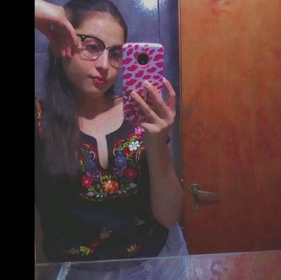 🫧vive y deja vivir🫧
Escorpiana ♏🦂
Veggie🥑