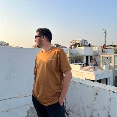 Harshil04383513's profile picture. 