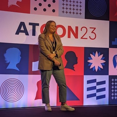Principal User Researcher & Accessibility lead for @AutoTrader_UK. Organiser for @ladiesthatUXMCR. #Research #STEM #Accessibility #EyeTracking