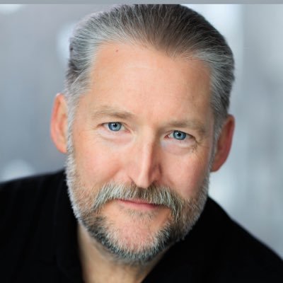 Actor - Currently in White Christmas @sheffieldtheatres But best of all Dad to my amazing son!!! rep’d by @NicBoltMan