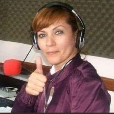 conductora y locutora del programa música de mi tierra Punta Alta.
periodista y locutora del Mercosur. 
 Estudio periodismo UPSO.