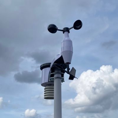 A personal weather station at the west end of Ottawa. | Une station méteorologique à l’ouest d’Ottawa. | #ONstorm #OttWeather #MétéoQC