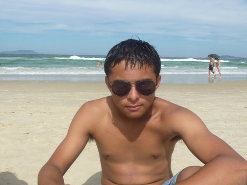 sou aquele que voçe NUNCA será,posso não ser perfeito,mas são os meus defeitos que fazem eu ser o único!