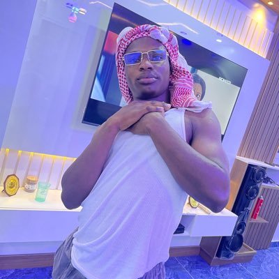 AwwalOlowo's profile picture. 🅷🅴🆁🅴 🆃🅾 🅼🅰🅺🅴 🅼🆈🆂🅴🅻🅵 🆂🆄🅲🅲🅴🆂🆂🅵🆄🅻 ❤️🤲