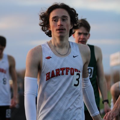 HUHS class of 2023|Track and XC|3.3 gpa|16:59 5k /1:58 800m /4:41 1600m. 5x state qualifier. reachable by : ~Tbinns321@gmail.com//262-744-5318.