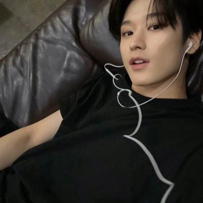 juyomiluvr's profile picture. #1 이주연 lvr