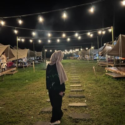 elanjustitiaaa's profile picture. posting random things , kadang jualan , kadang ngeluh 😆😆