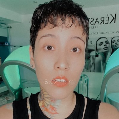 LalaChavarro's profile picture. Artist and pride fam 🌈✨