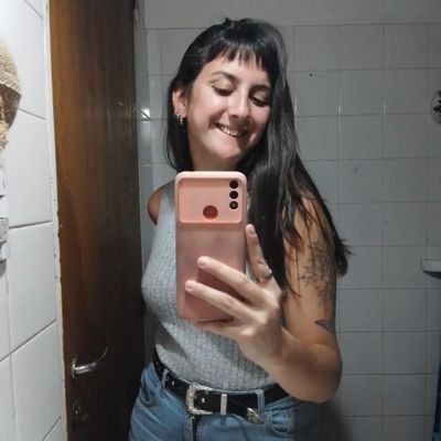 estoy aprendiendo a quererme🦋💚
Geminiana♊
Estudiante Prof. psicología ✨