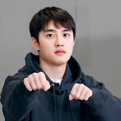 dokyungbop's profile picture. Somewhere over the rainbow 🌈