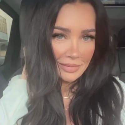 bitchy_trades's profile picture. Good vibes only baby 💫