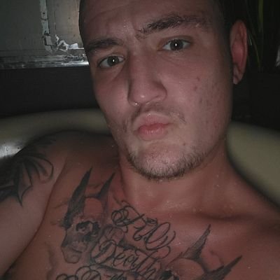 29 YO
Dad of 2
Big 🍑 and thick cock.
Vers Bttm
In a platonic marriage for over a decade
PNP
Looking for a FWB