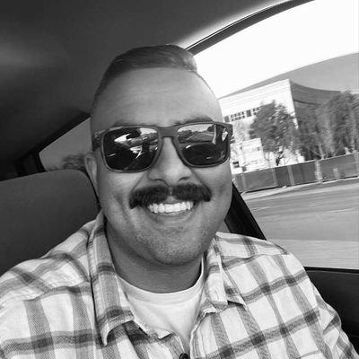 henry1789031535's profile picture. Showing instead of telling is a great approach.