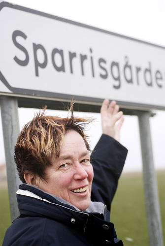 SparrisKarin's profile picture. Journalist som omskolat sig till sparrisodlare på Österlen. Överväger ny omskolning.