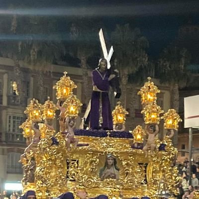 Archicofrade, Hombre de Trono del Nazareno del Paso y devoto de la Virgen de la Esperanza.
 Malagueño por los 4 costados y Enamorado de la Vida