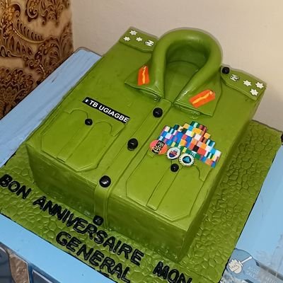 Yink's_creamzcakes n more deal in all kinds of beautiful yummy cakes for ur events,we are affordable and have cakes for all budget. We are located in Abuja.