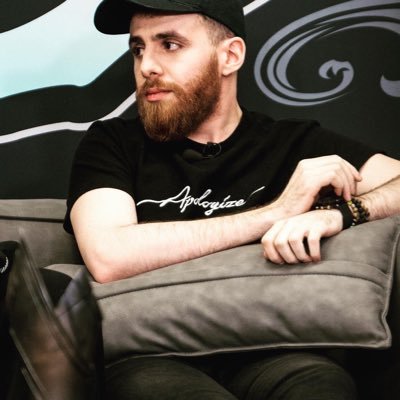 Head of Esports @GentleMates

Former @Millenium & @Epsilon_Esports Esports Director & @TeamVitality Teams Manager 

samishh@gentlemates.com
contact@samishh.com