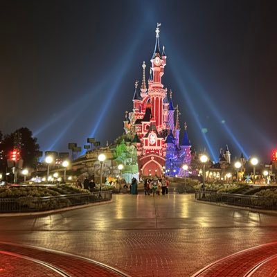 Disneyparks enthousiast Disneyland Paris Pass holder 💳 🇬🇧/🇳🇱