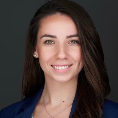 luizaczer's profile picture. Dog Mom┃Furniture Flipper┃Premed/Med Mentor┃First Generation DO┃PGY1 General Surgery Resident