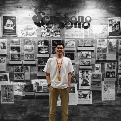 VickyArdns's profile picture. Shalom aleichem.