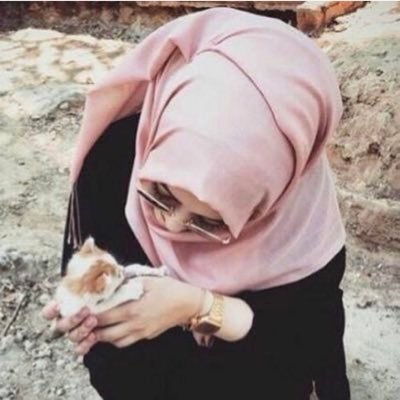 برای تشخیص زنده یا مرده بودن یک انسان به شرف او نگاه کنید نه به نبض او. ارنستو چگوارا