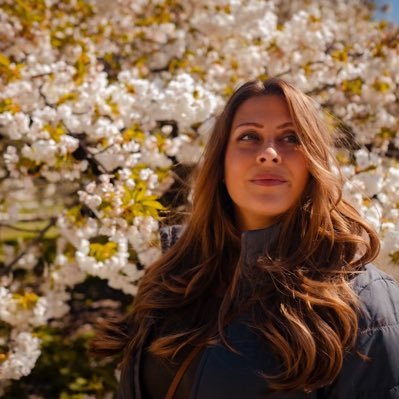 melyssa_dal's profile picture. she/her; take me to the beach ☀️🌴🌊 https://t.co/OWWE6qV6Yp