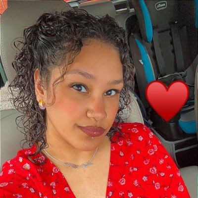 AngieAhmalia_x's profile picture. Mother 👩‍👦‍👦 | RMA 👩🏽‍⚕️