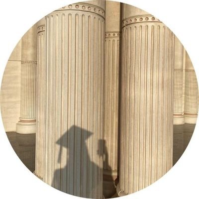 سيرة ذاتية :
   لا شيء يُشبهُ قلبها كانت تجودُ بكلِّ شيء.

              Business Administration |24👩‍🎓