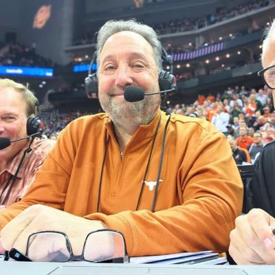 Play-By-Play Voice for the Texas Longhorns and for the UIL State Championships. Host of a 2-5 PM show M-F on @am1300thezone. Proud Husband, Father, & Boompa.