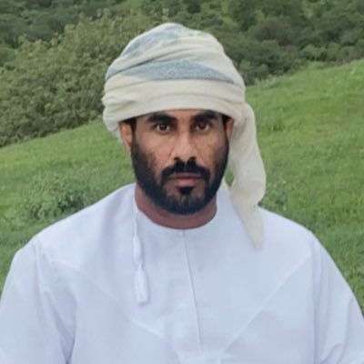 موظف ف وزارة الصحه : بكالوريوس ادارة اعمال