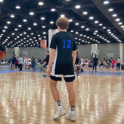 2025 l 6’3” l 175 pds l 3.5 GPA l 🏀🥍⚽️ Dublin Coffman I Midwest Basketball Club