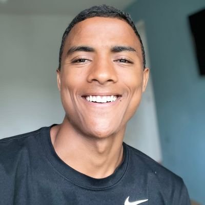 •Falo de futebol, sem clubismo⚽ •E tudo quanto pedirdes em oração, crendo, recebereis!🙏🏽