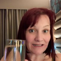 caroline gunn hodges (@gunnydungo74) 's Twitter Profile
