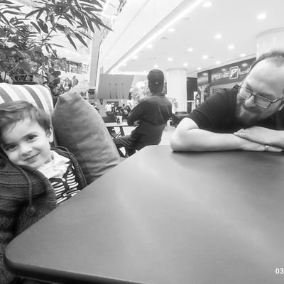 Alizmohajer's profile picture. سلام نام خداست...

استراتژی دیجیتال مارکتینگ از اون روزی که سناریور تاتر دهه فجر رو کلاس  پنجم دبستانم رو نوشتم شروع شد.

همچنان یک دیجیتال مارکتر متفاوت...